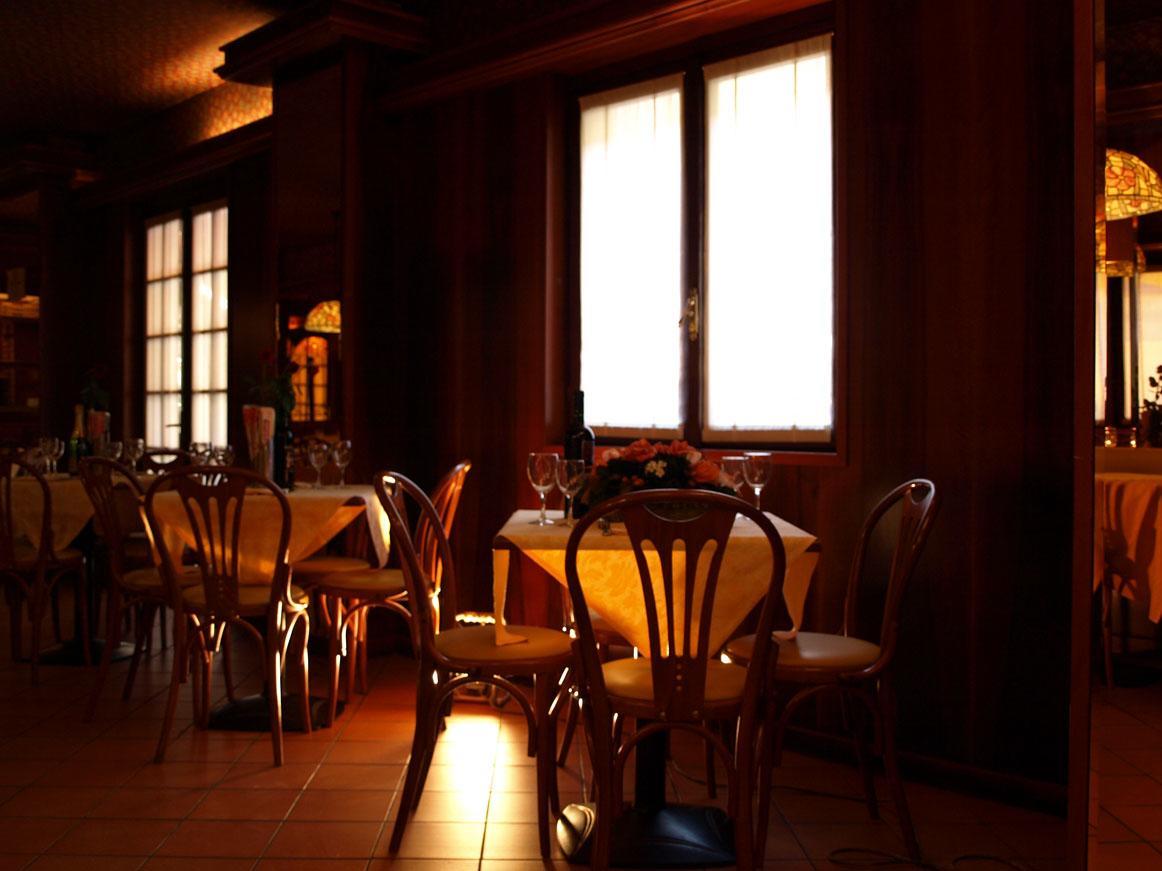 Hotel Karol มอนซา ภายนอก รูปภาพ